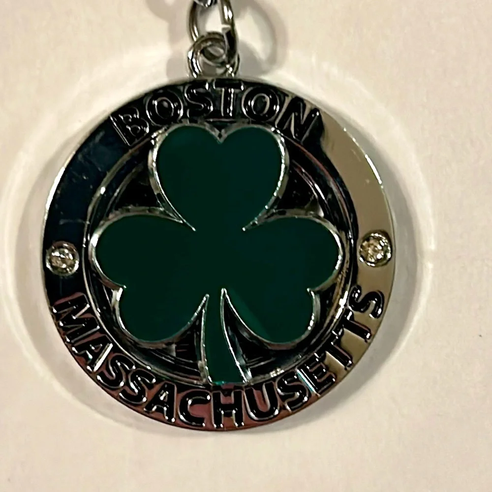 Shamrock Spinner Key Chain Boston Massachusetts Silver Green
